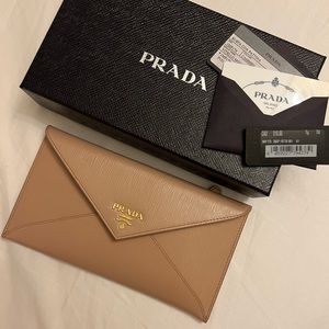 Prada wallet/clutch